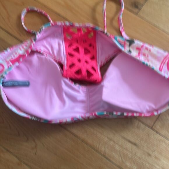 Aerie EUC pink/blue/yellow patterned bikini top Size large - Picture 3 of 5